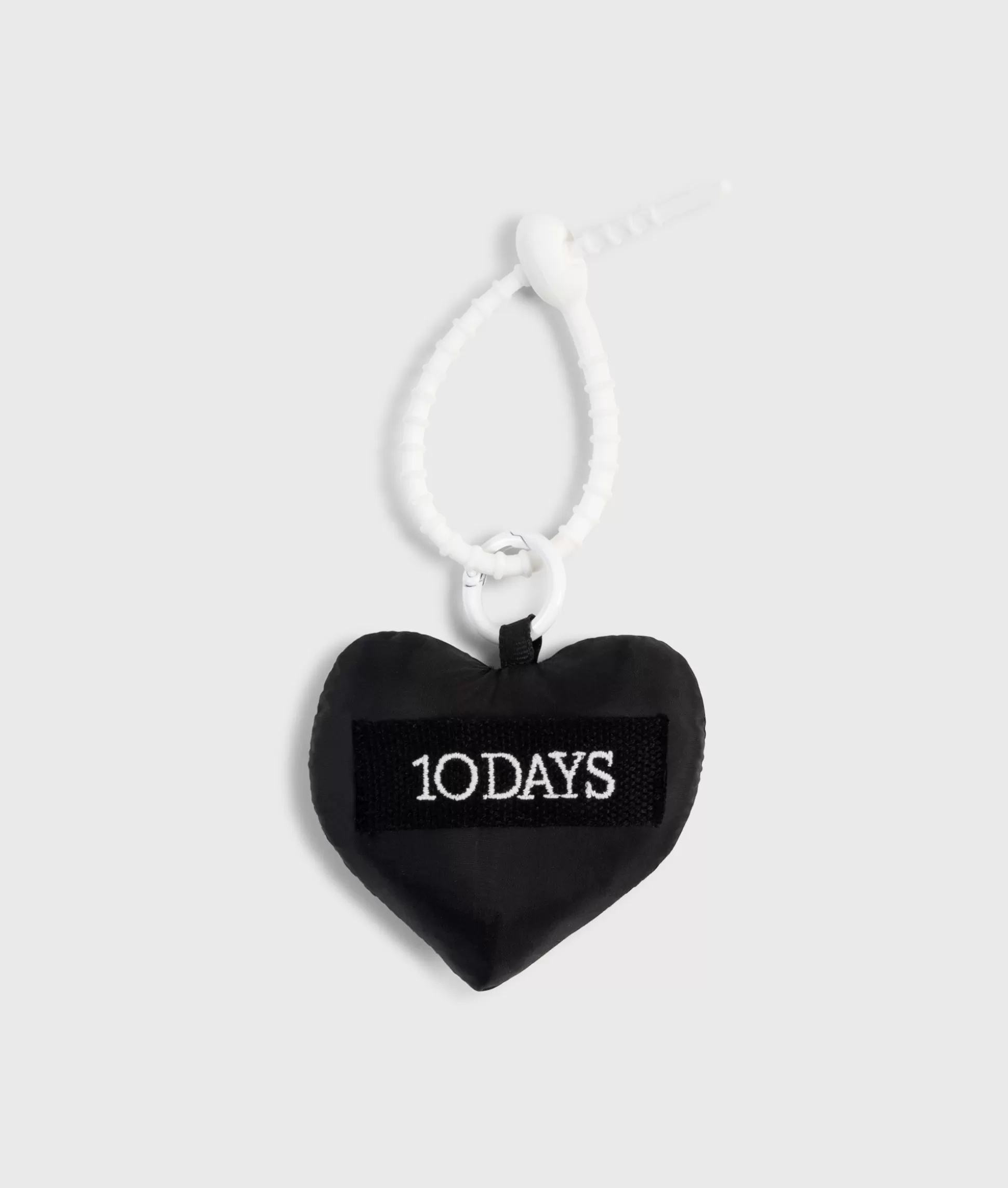 Heart Keychain>10DAYS Store